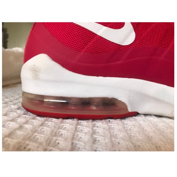 Hot Pink Nike Women Shoes in Good Conditions - Picture 5 of 6